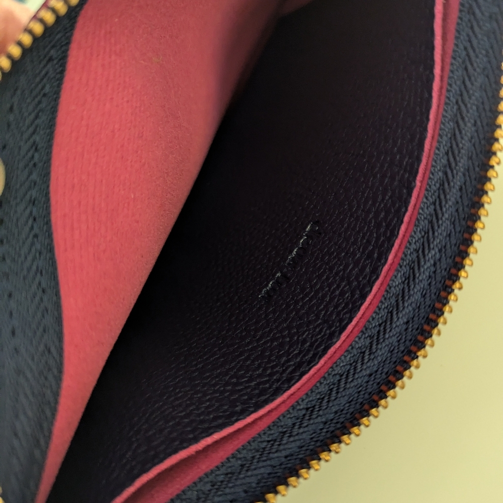 Pebbled Faux Leather Clutch - Picture 6 of 10